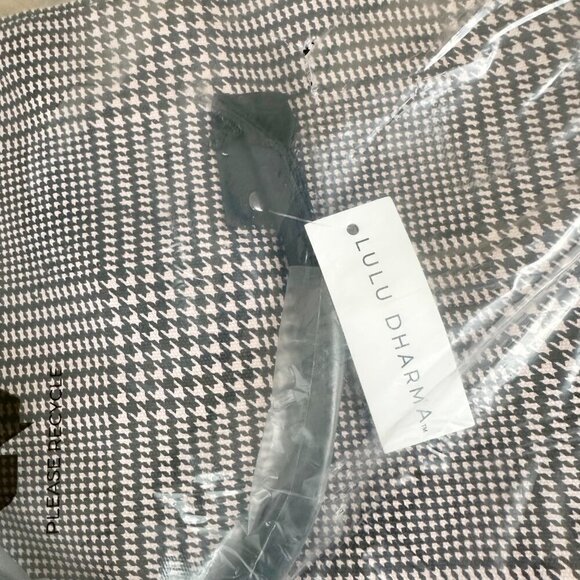 NWT Lulu Dharma Weekender Duffle Bag in Pink Plaid Fraiser‎ Houndstooth - Picture 6 of 6